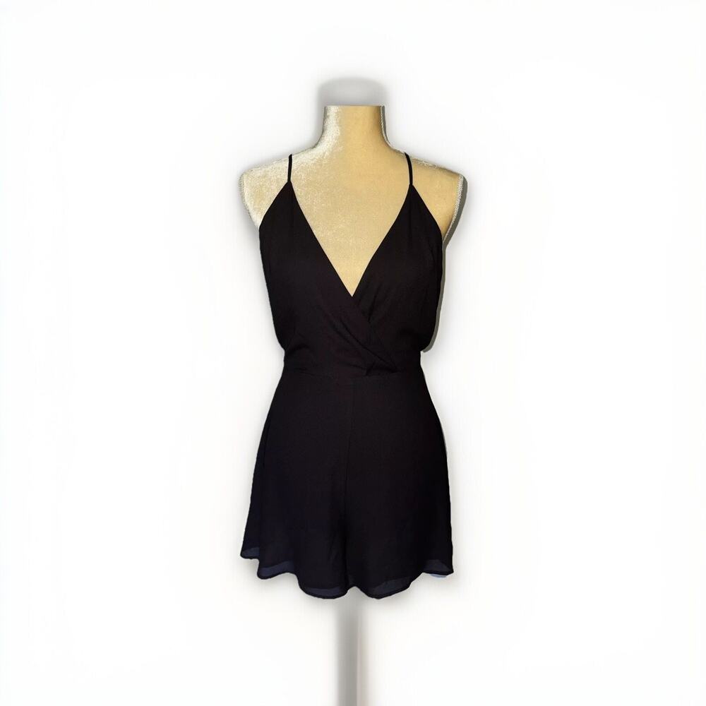 Victoria + Sophia Spaghetti strap Plunging Black Romper Size Small